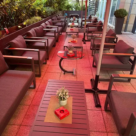 Frankfurt Hotel 4*