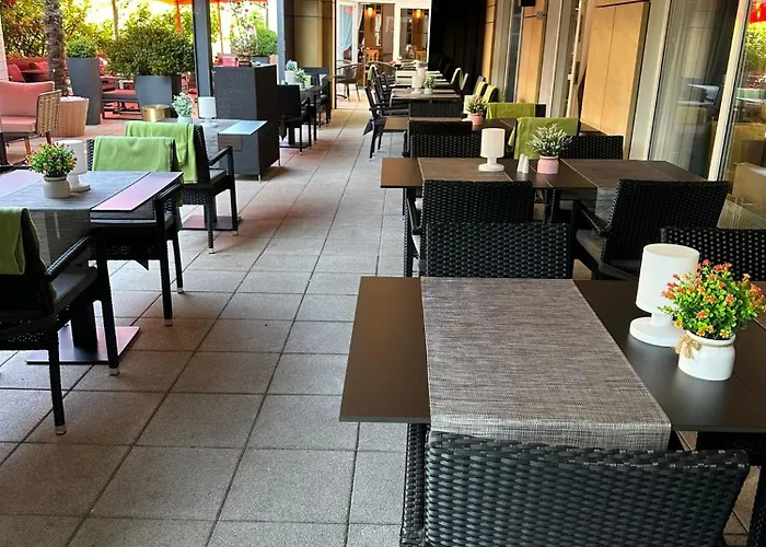 Frankfurt 4*