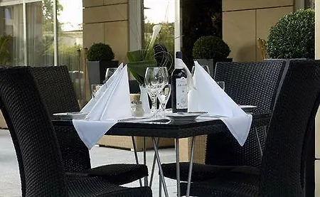 Frankfurt Hotel 4*