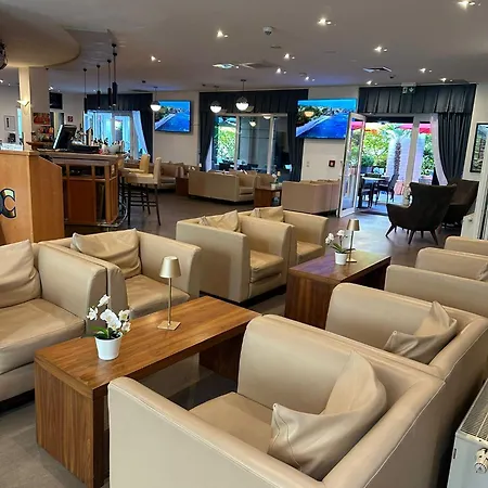 Hotell Frankfurt 4*