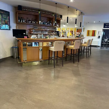 Hotell Frankfurt 4*
