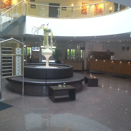 Frankfurt 4*