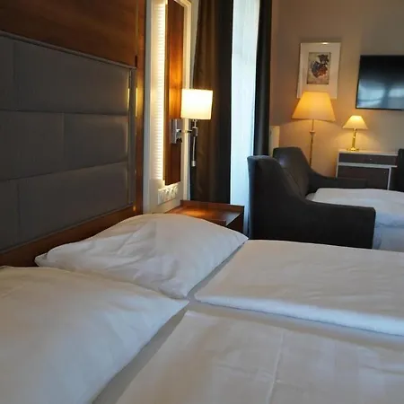 Ξενοδοχείο Frankfurt 4*